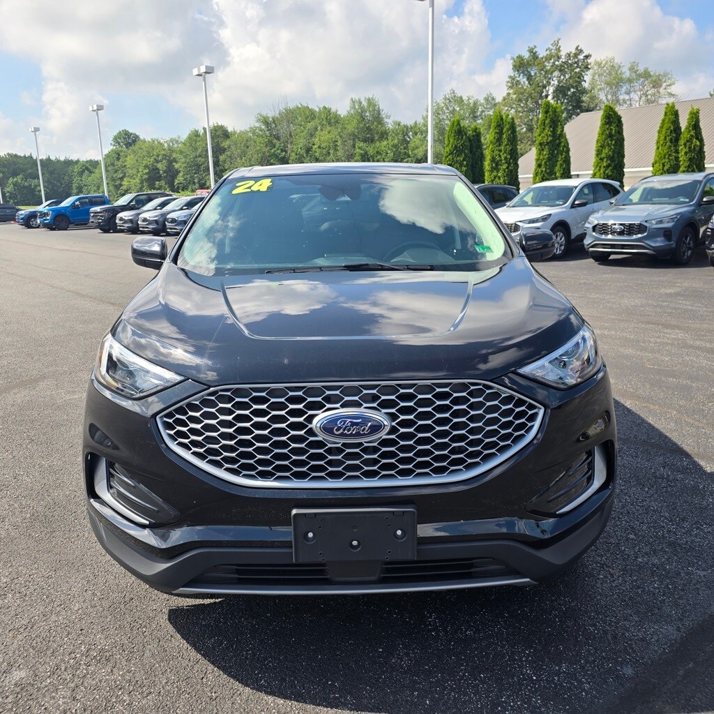 2024 Ford Edge SEL photo 4