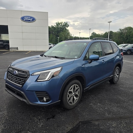 2022 Subaru Forester Premium SUV
