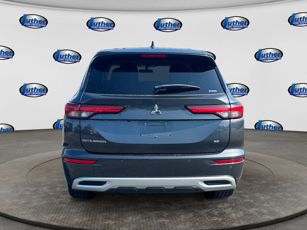 Used 2024 Mitsubishi Outlander SE SUV