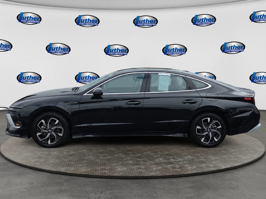 Used 2025 Hyundai Sonata SEL Sedan