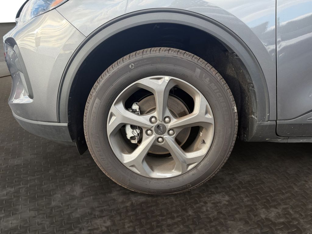 2026 Ford Escape ST-Line - Photo 9
