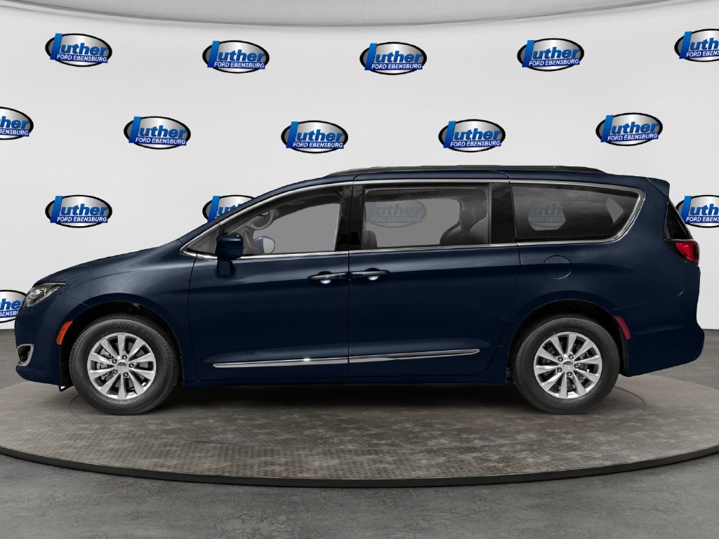 Used 2018 Chrysler Pacifica Limited Van