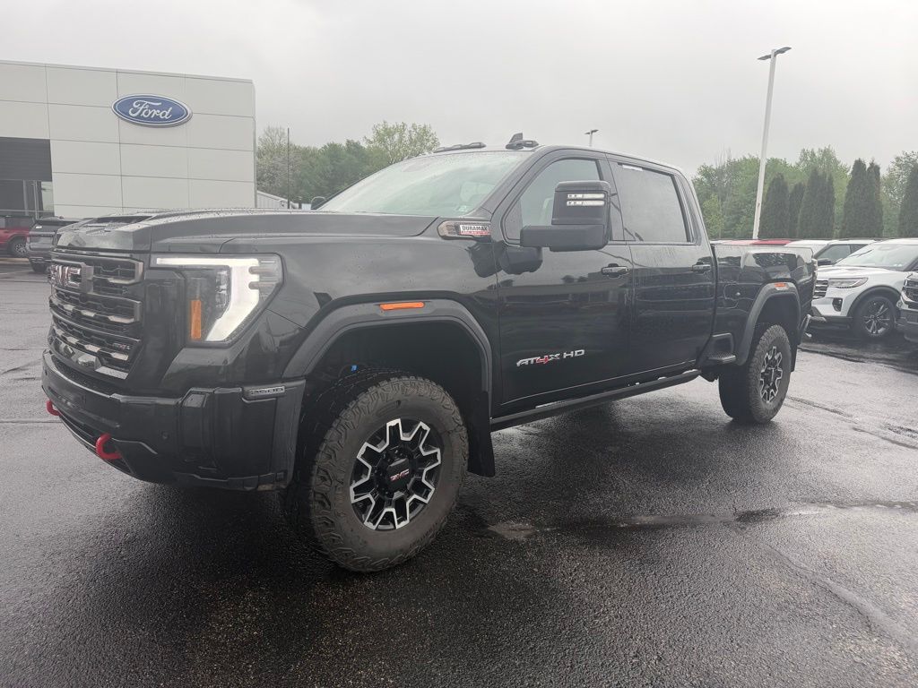 2025 GMC Sierra 4WD Crew Cab Standard Box AT4X's photo
