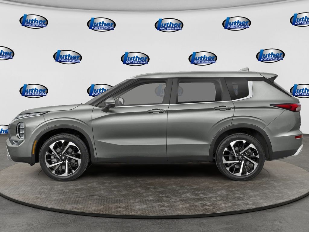 Used 2024 Mitsubishi Outlander SUV