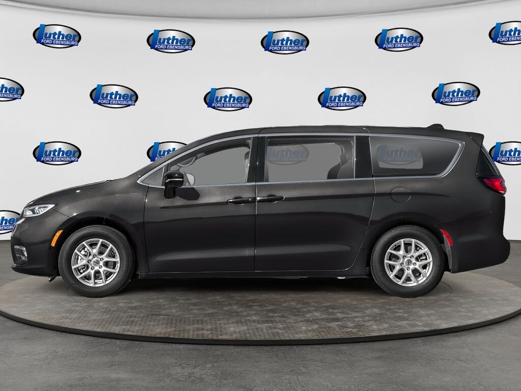 Used 2025 Chrysler Pacifica Select Van Passenger Van