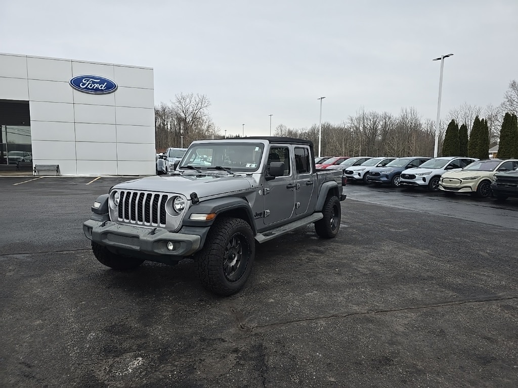 2020 Jeep Gladiator Sport S's photo