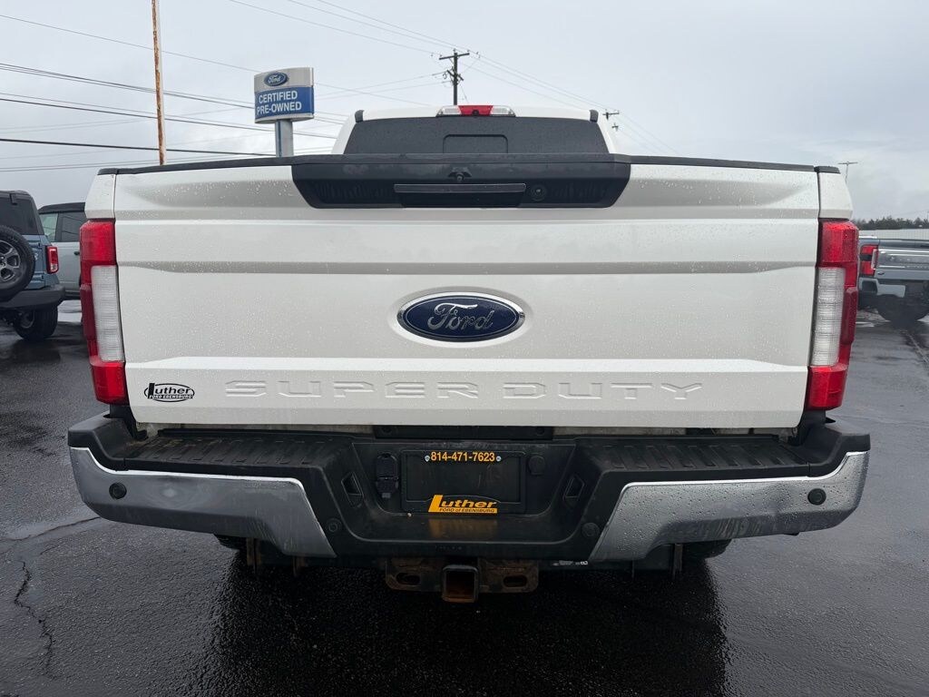 Used 2019 Ford F-350 Lariat Truck Crew Cab