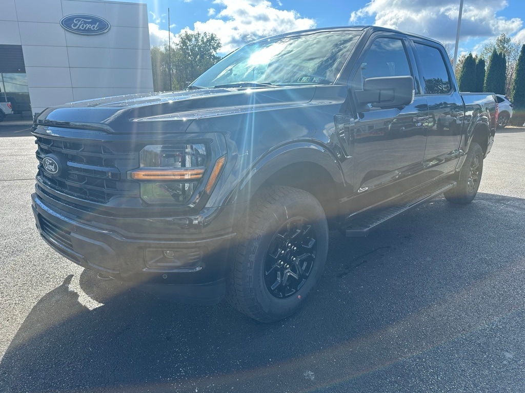 New 2025 Ford F-150 XLT Truck SuperCrew Cab