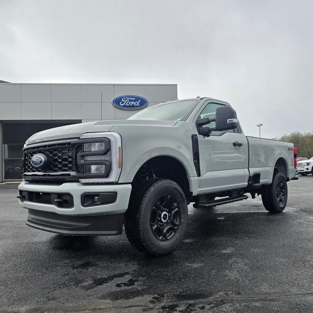 2025 Ford F-250 XL photo 2