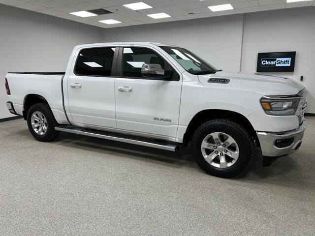 2024 RAM 1500 Laramie 4x4 Crew Cab 5'7's photo