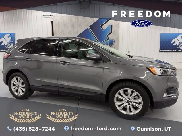 2022 Ford Edge Titanium
