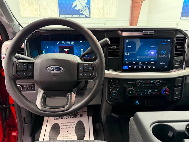 2026 Ford F-350 Super Duty XLT - Photo 13