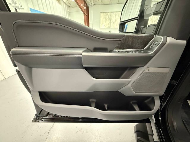 2026 Ford F-350 Super Duty XLT - Photo 11