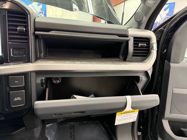 2026 Ford F-350 Super Duty XLT - Photo 14