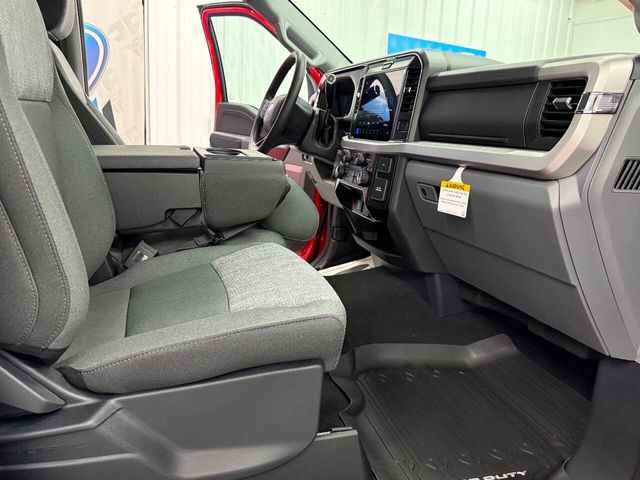 2026 Ford F-350 Super Duty XLT - Photo 33