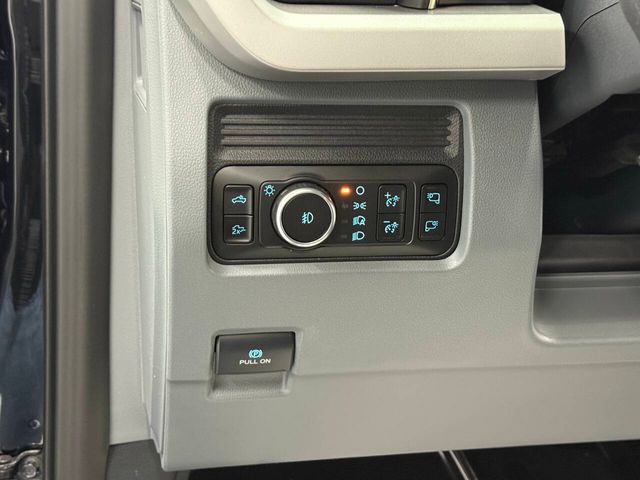 2026 Ford F-350 Super Duty XLT - Photo 12