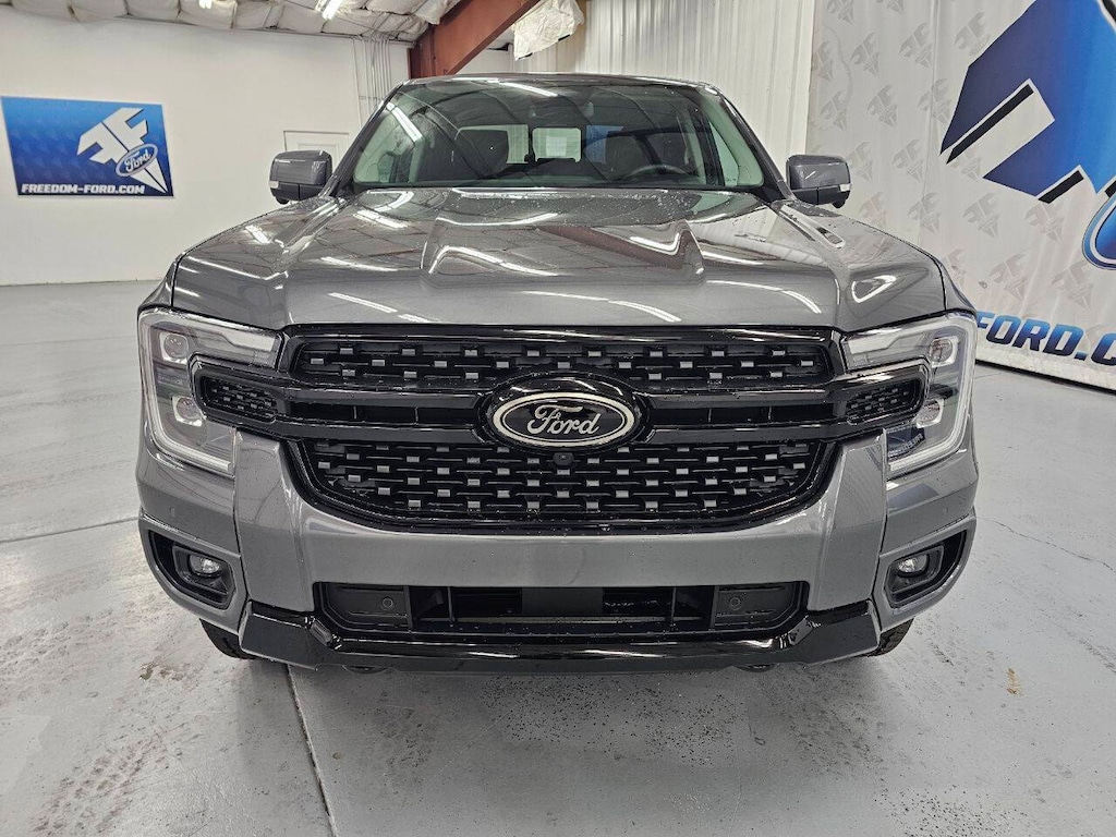 New 2025 Ford Ranger Lariat 4x4 4dr Supercrew 5.0 ft. SB Pickup Truck