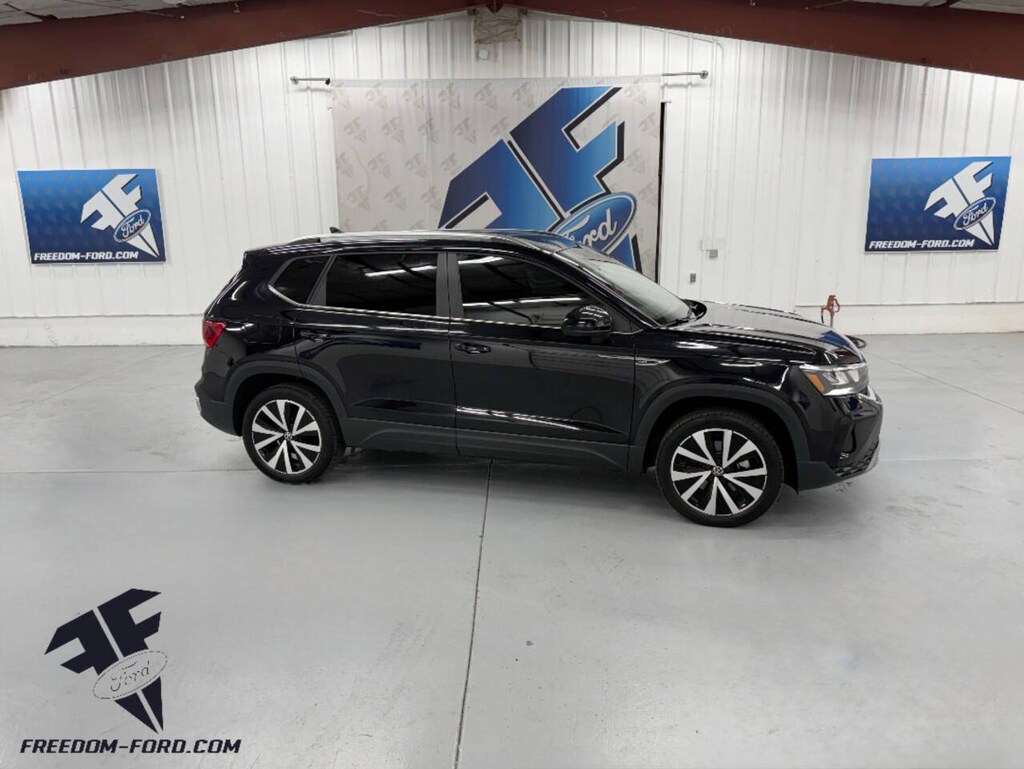 Used 2023 Volkswagen Taos SE 4dr SUV SUV