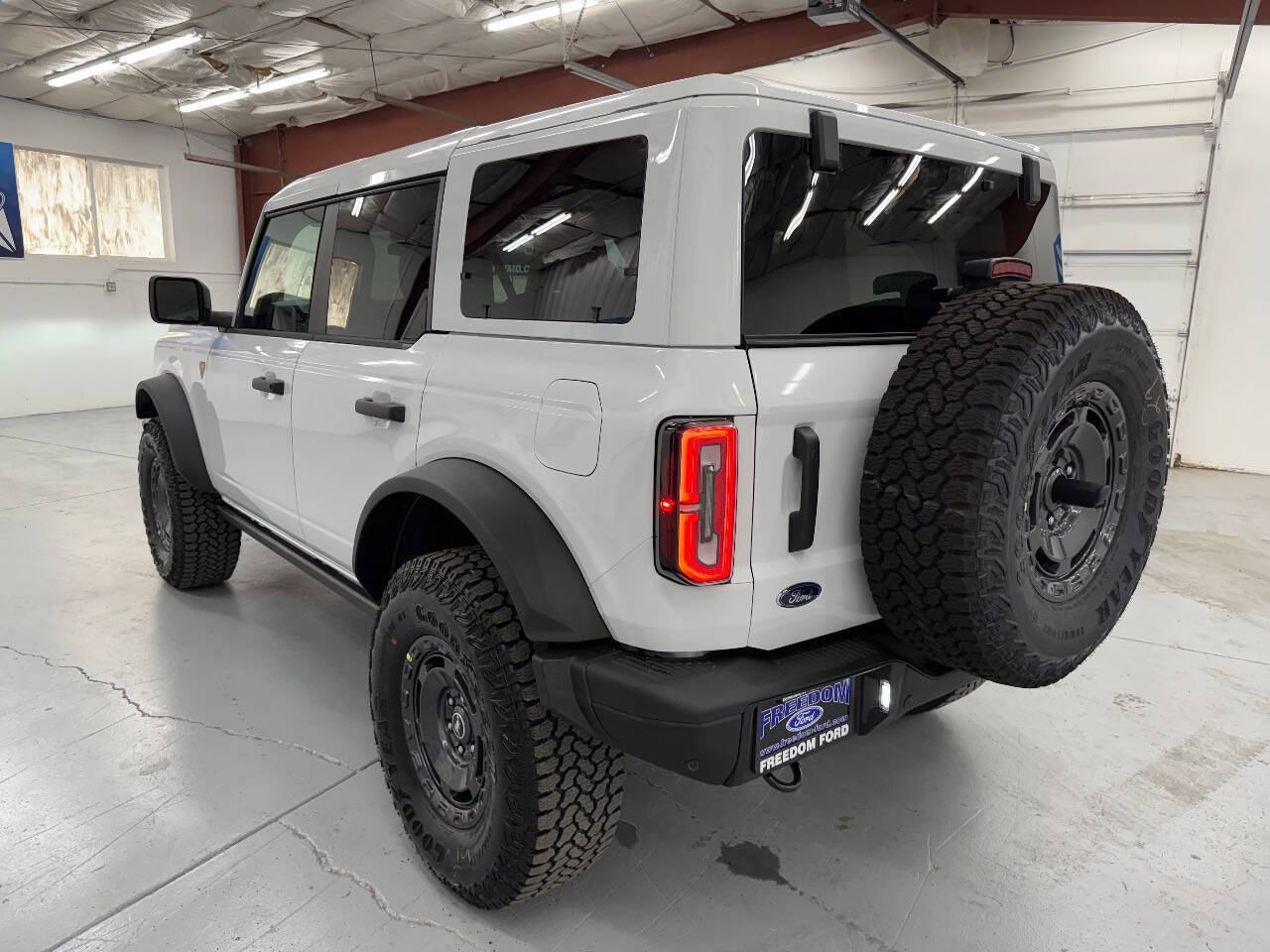 2025 Ford Bronco Badlands photo 3