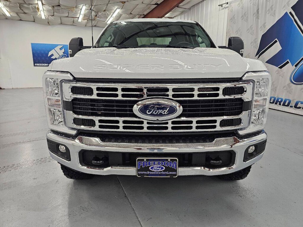 New 2026 Ford F-350 Super Duty XLT 4x4 4dr Crew Cab 6.8 ft. SB SRW Pickup Pickup Truck