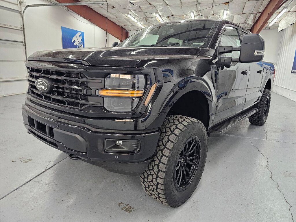 New 2025 Ford F-150 XLT 4x4 4dr Supercrew 5.5 ft. SB Pickup Truck