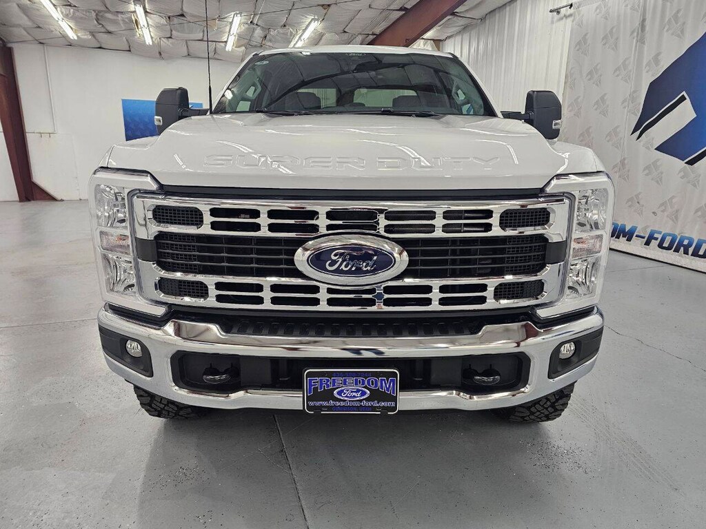New 2026 Ford F-350 Super Duty XLT 4x4 4dr Crew Cab 6.8 ft. SB SRW Pickup Pickup Truck