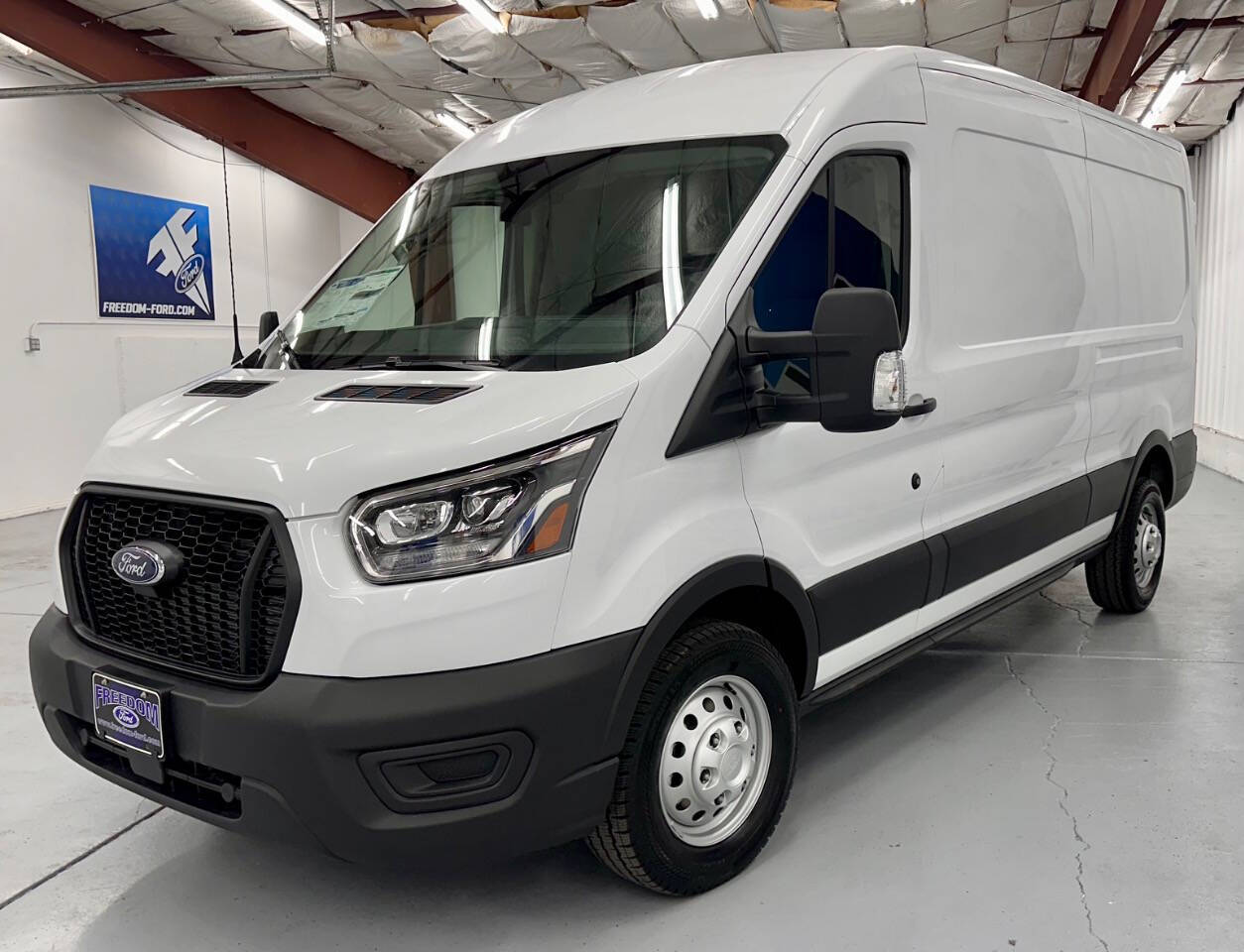2025 Ford Transit Cargo Van photo 4