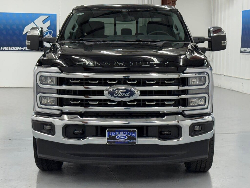 New 2026 Ford F-350 Super Duty Lariat 4x4 4dr Crew Cab 6.8 ft. SB SRW Pickup Pickup Truck