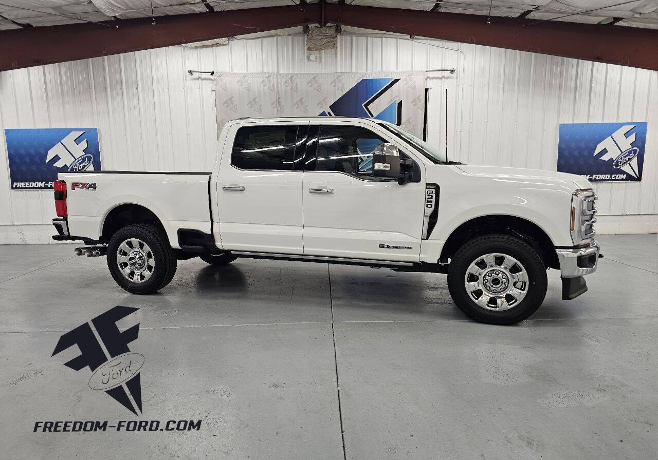 2026 Ford F-350 Super Duty Lariat's photo