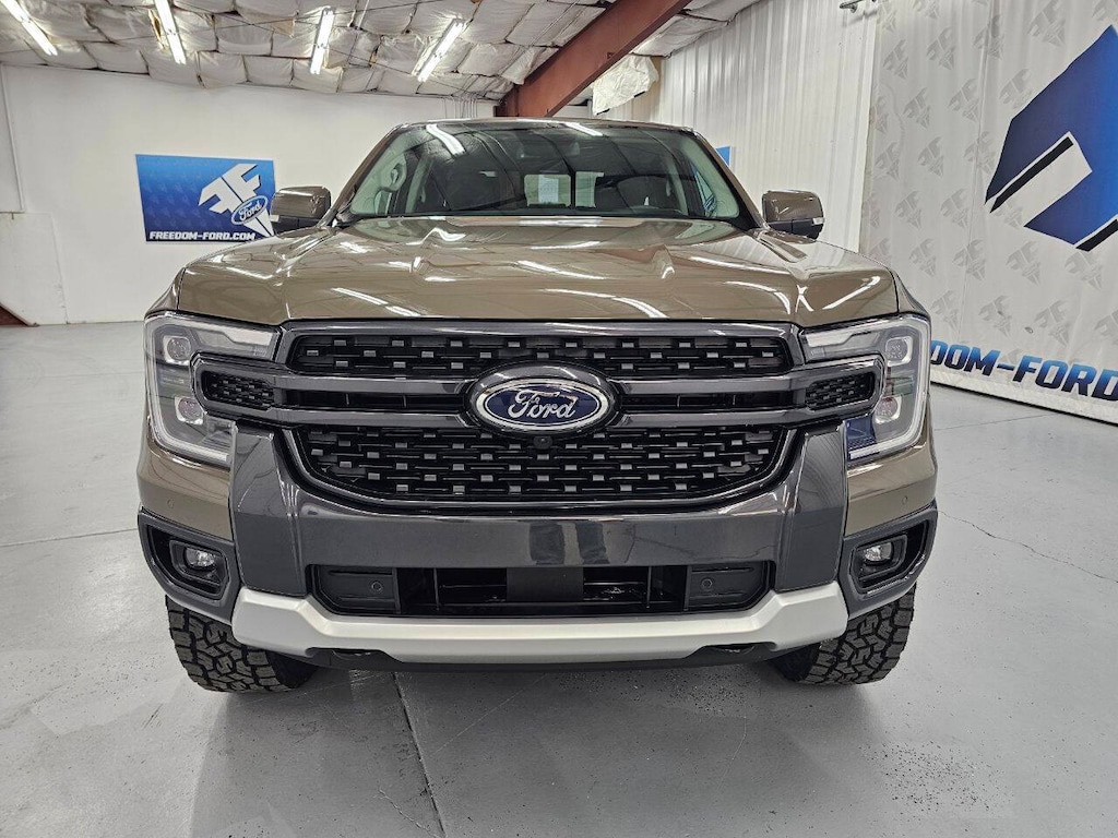 New 2025 Ford Ranger Lariat 4x4 4dr Supercrew 5.0 ft. SB Pickup Truck