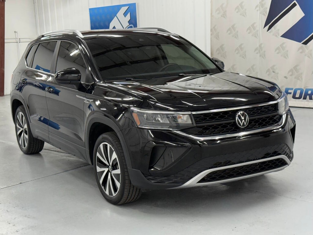 Used 2023 Volkswagen Taos SE 4dr SUV SUV
