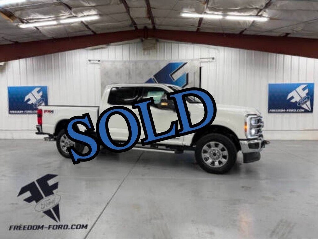 New 2026 Ford F-250 Super Duty Lariat 4x4 4dr Crew Cab 6.8 ft. SB Pickup Pickup Truck