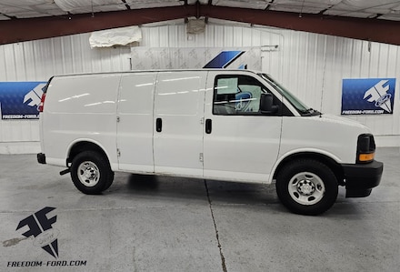 2017 Chevrolet Express 2500 3dr Cargo Van Full-Size