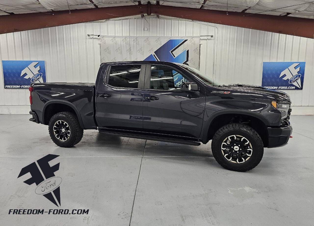 2023 Chevrolet Silverado 1500 ZR2's photo