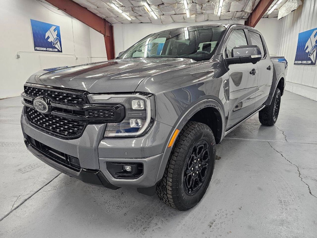 New 2025 Ford Ranger Lariat 4x4 4dr Supercrew 5.0 ft. SB Pickup Truck