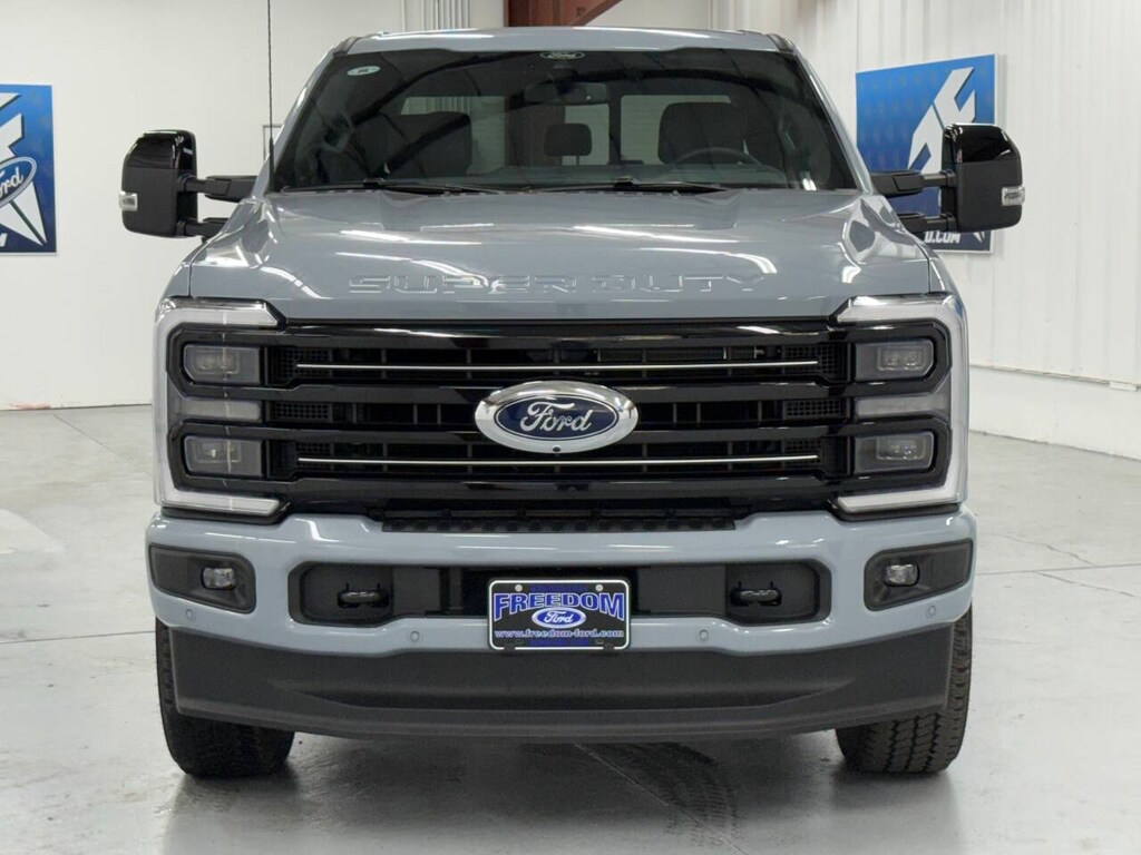 New 2026 Ford F-350 Super Duty Platinum 4x4 4dr Crew Cab 6.8 ft. SB SRW Pickup Pickup Truck