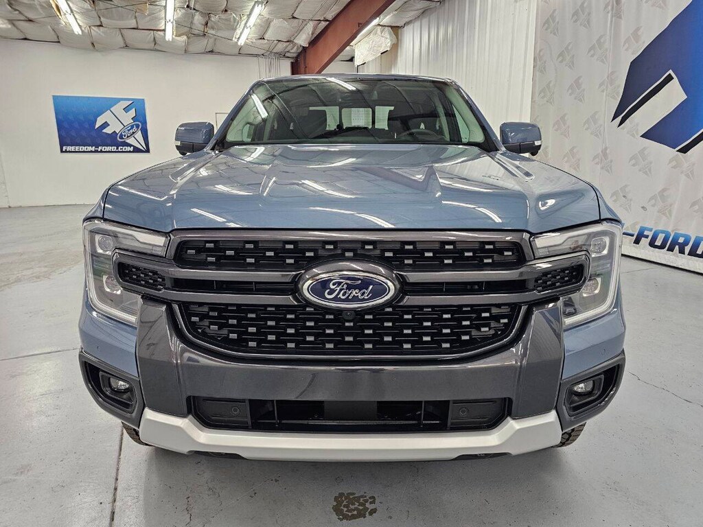 New 2025 Ford Ranger Lariat 4x4 4dr Supercrew 5.0 ft. SB Pickup Truck