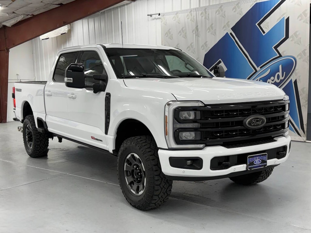 Used 2024 Ford F-350 Super Duty Lariat 4x4 4dr Crew Cab 6.8 ft. SB SRW Pickup Pickup Truck