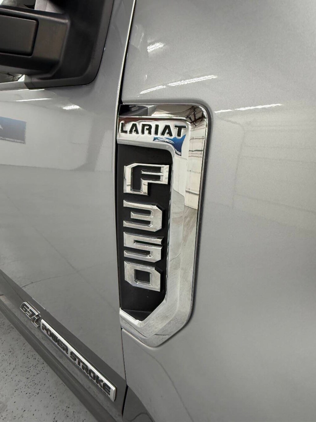 Used 2021 Ford F-350 Super Duty Lariat 4x4 4dr Crew Cab 6.8 ft. SB SRW Pickup Pickup Truck