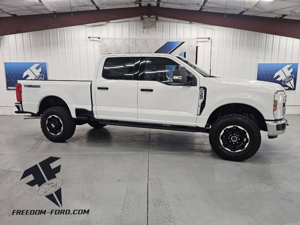 New 2026 Ford F-350 Super Duty XLT 4x4 4dr Crew Cab 6.8 ft. SB SRW Pickup Pickup Truck