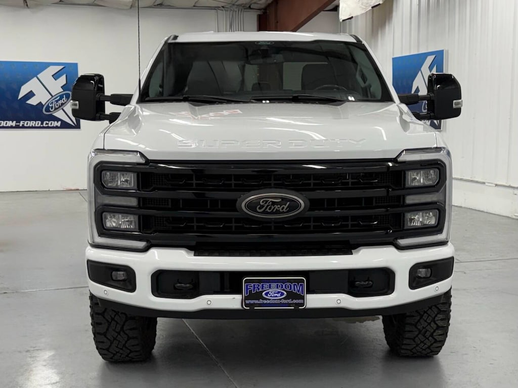 Used 2024 Ford F-350 Super Duty Lariat 4x4 4dr Crew Cab 6.8 ft. SB SRW Pickup Pickup Truck