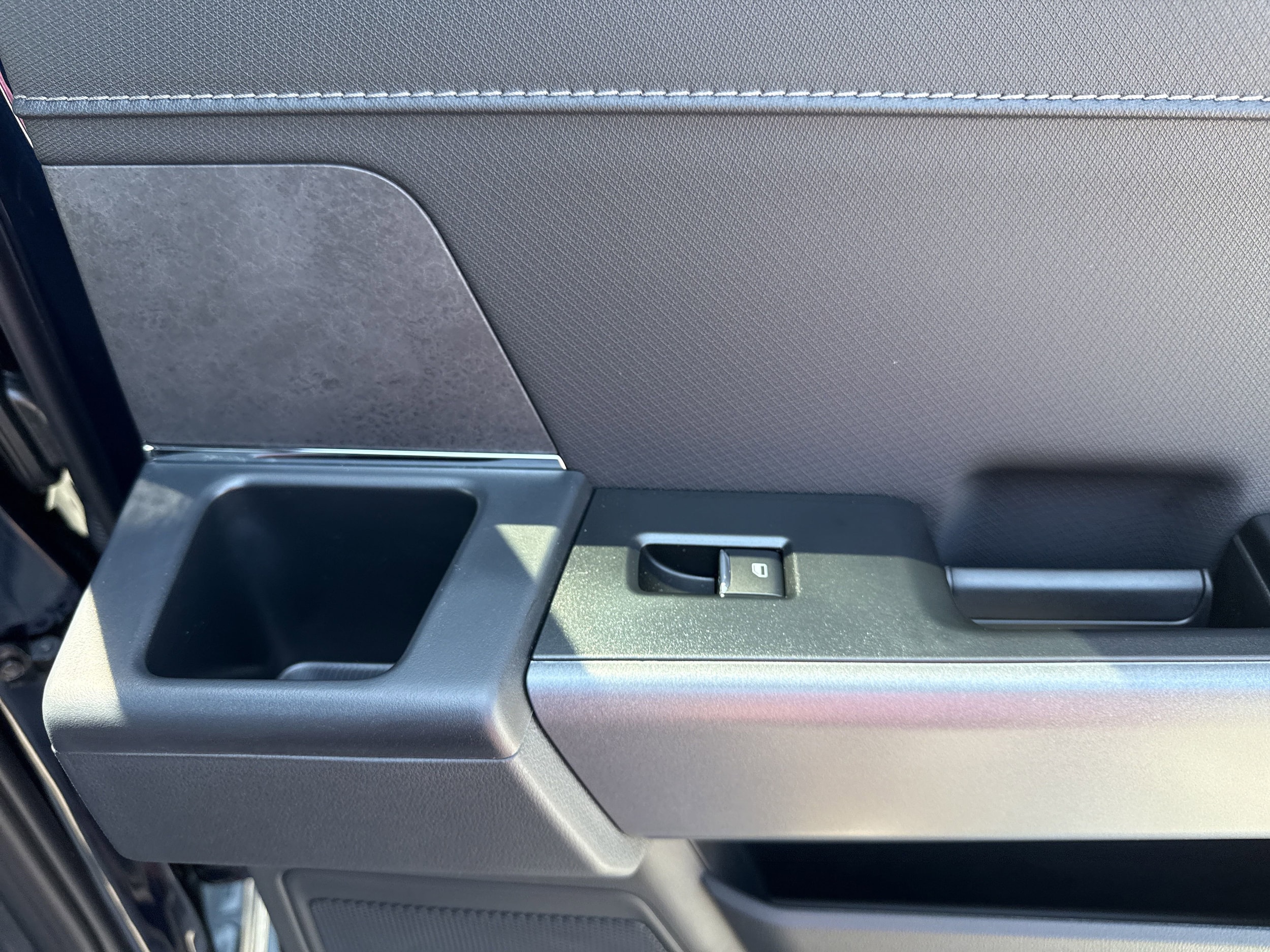 2025 Ford F-150 XLT - Photo 37