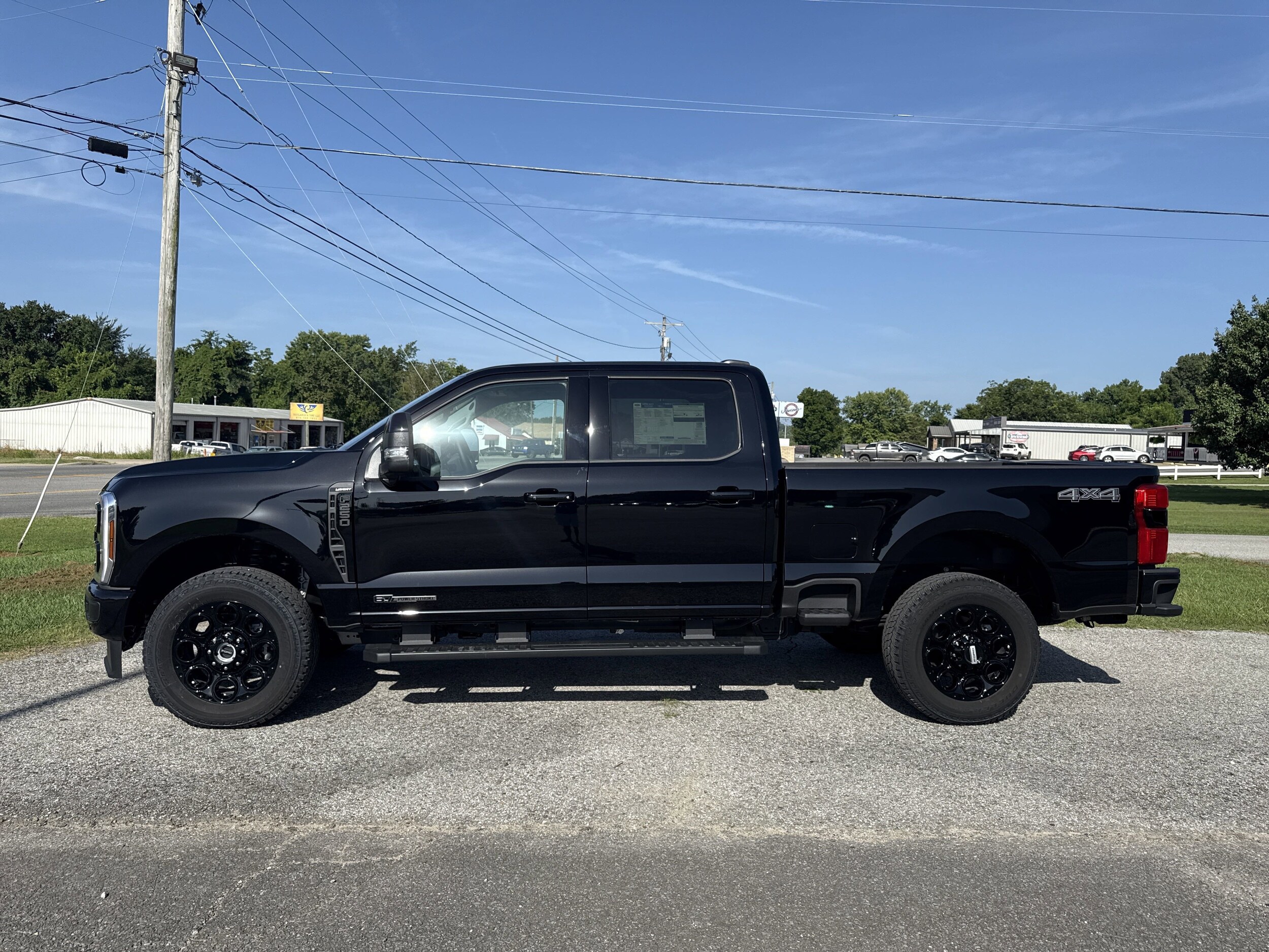 2025 Ford F-250 Lariat photo 3