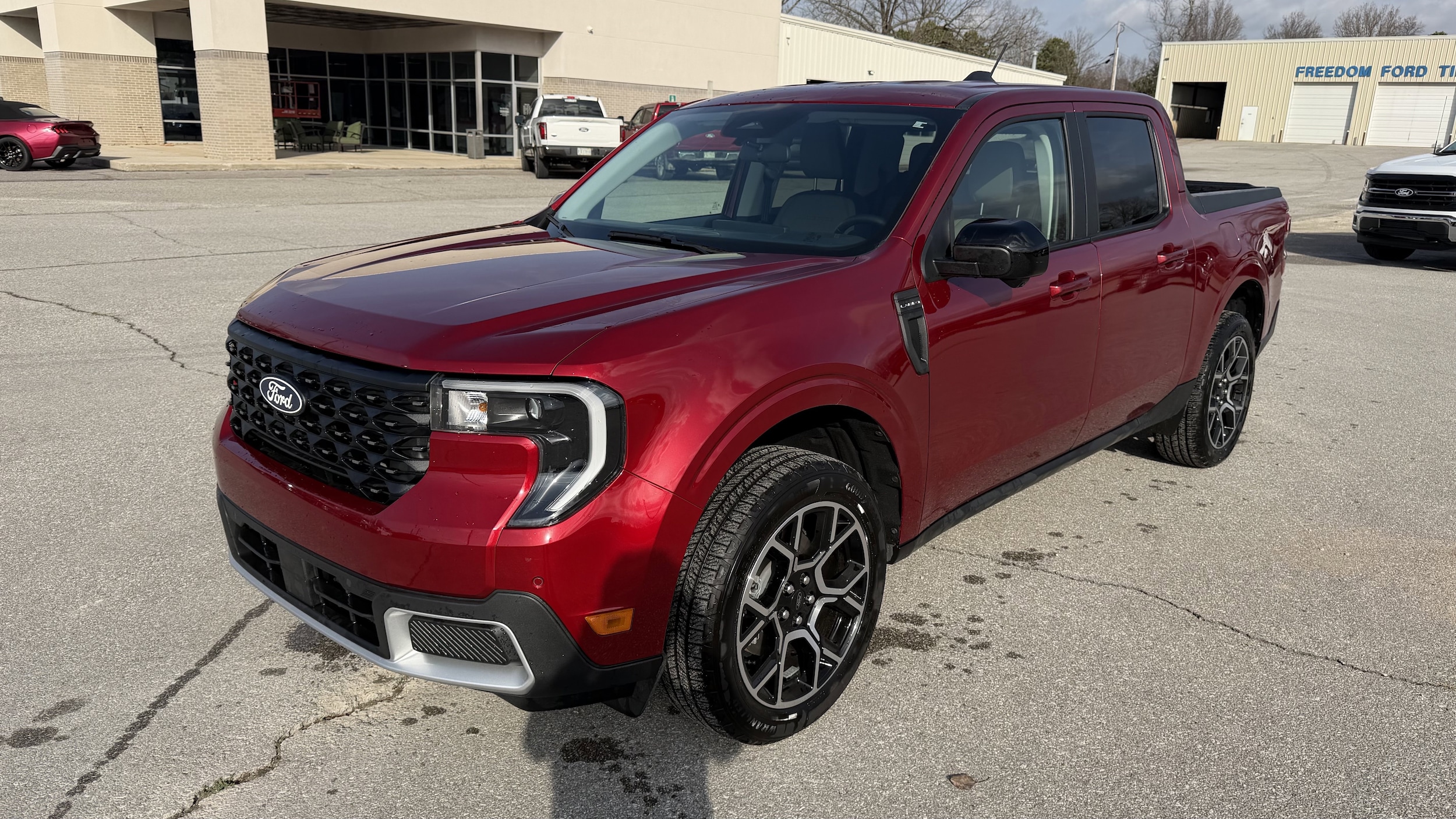 Used 2025 Ford Maverick Lariat with VIN 3FTTW8SAXSRA10098 for sale in Little Rock