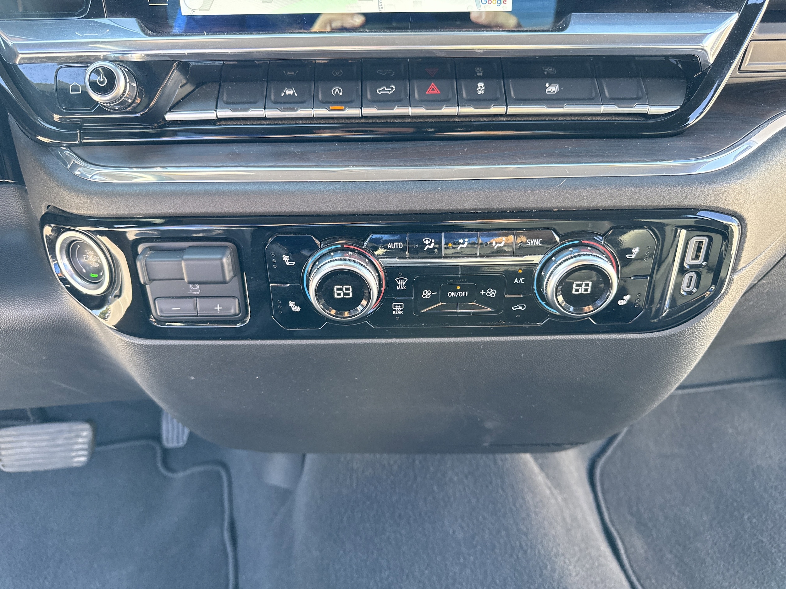 2025 GMC Sierra 1500 SLT - Photo 25