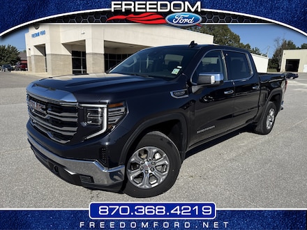 2025 GMC Sierra 1500 SLT Crew Cab Short Bed Truck