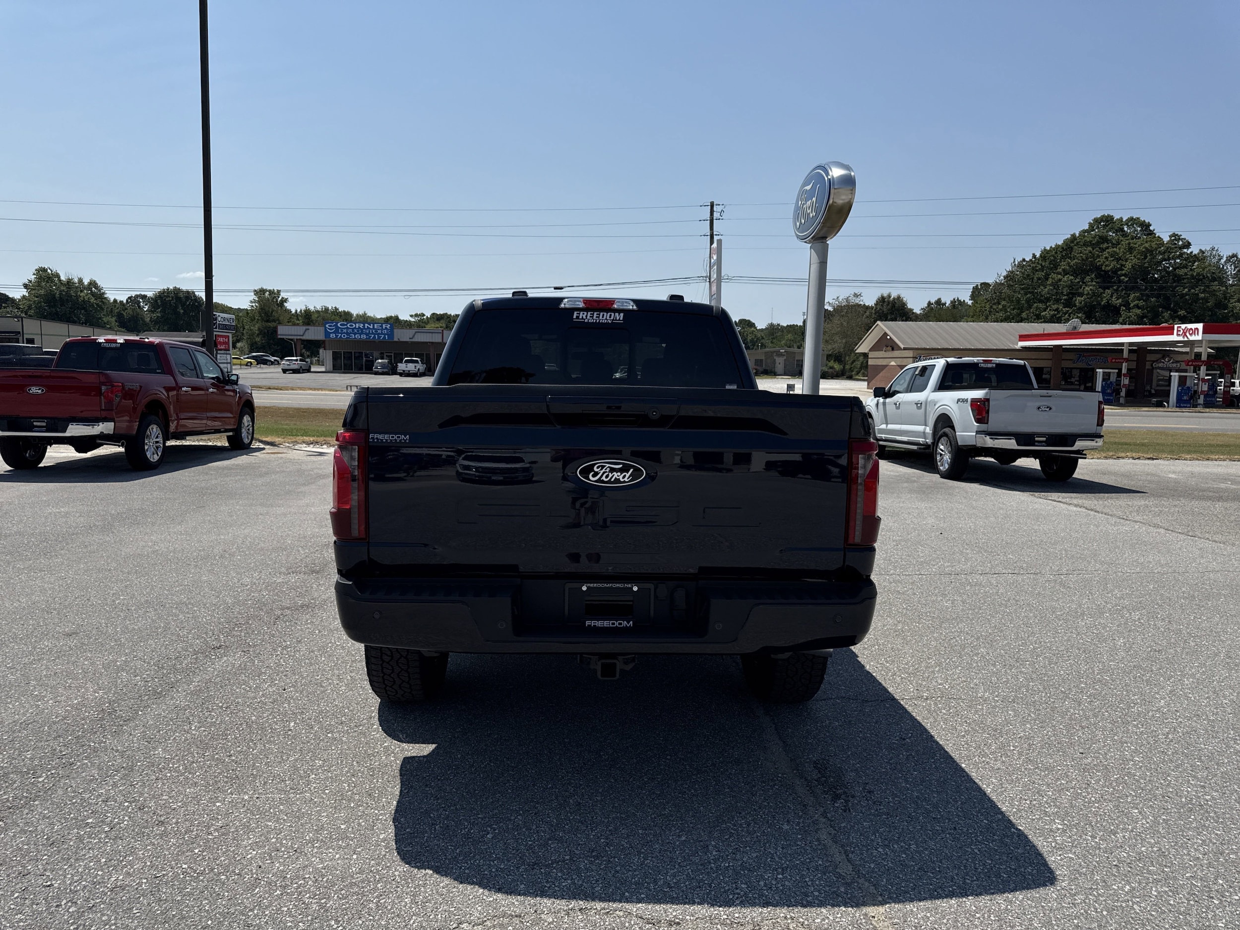 2025 Ford F-150 XLT - Photo 7