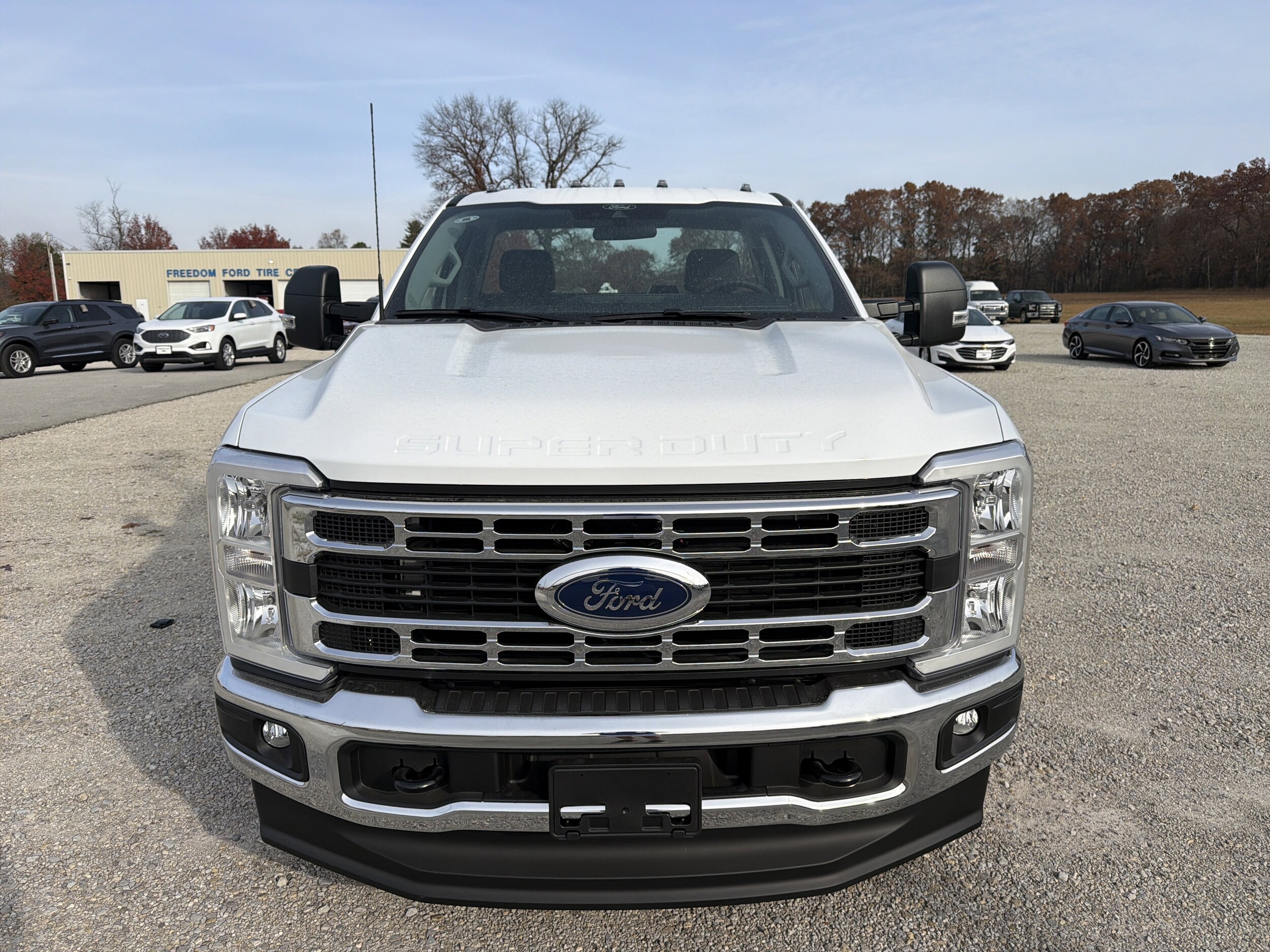 2026 Ford F-350 photo 3