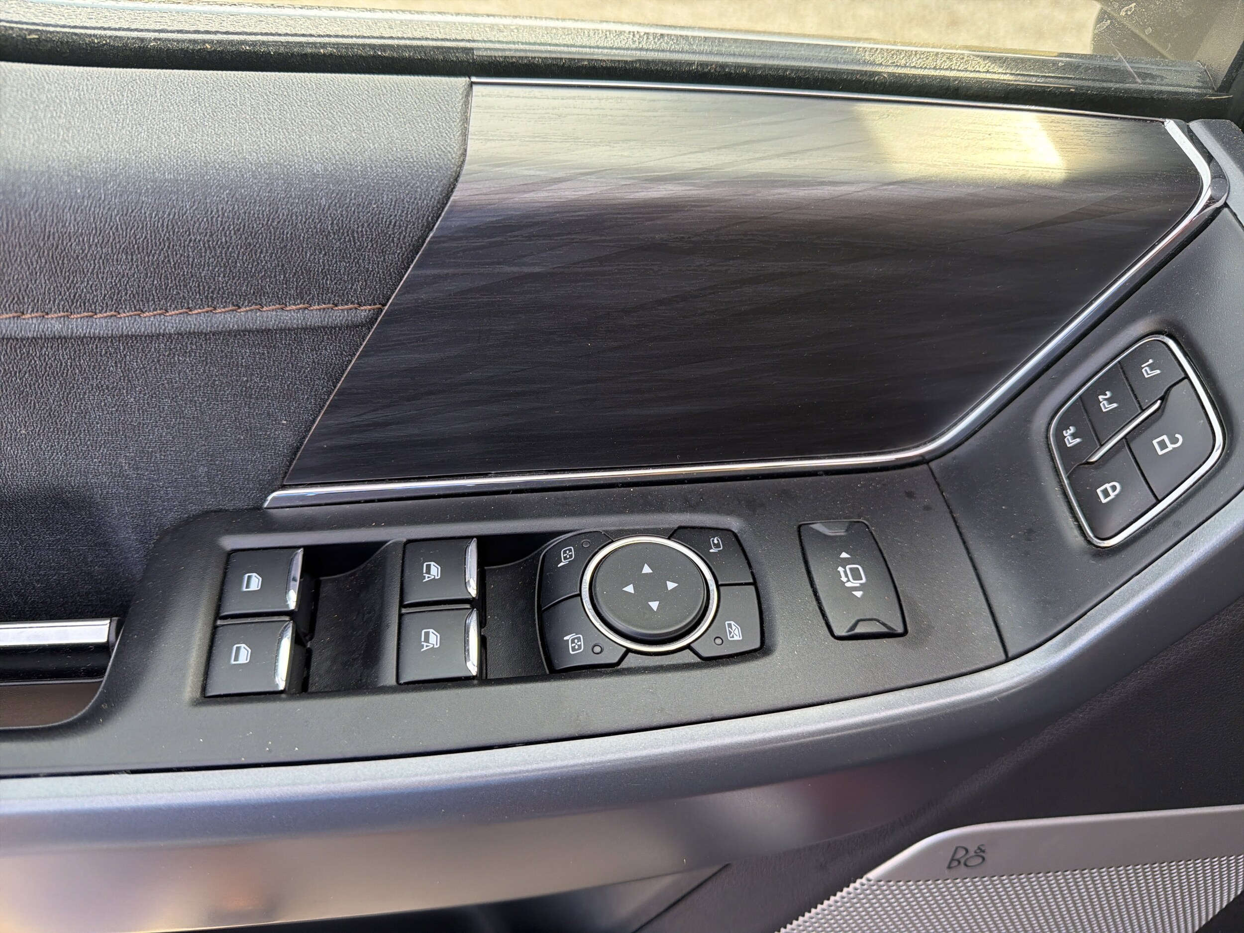 2024 Ford F-150 Lariat - Photo 15