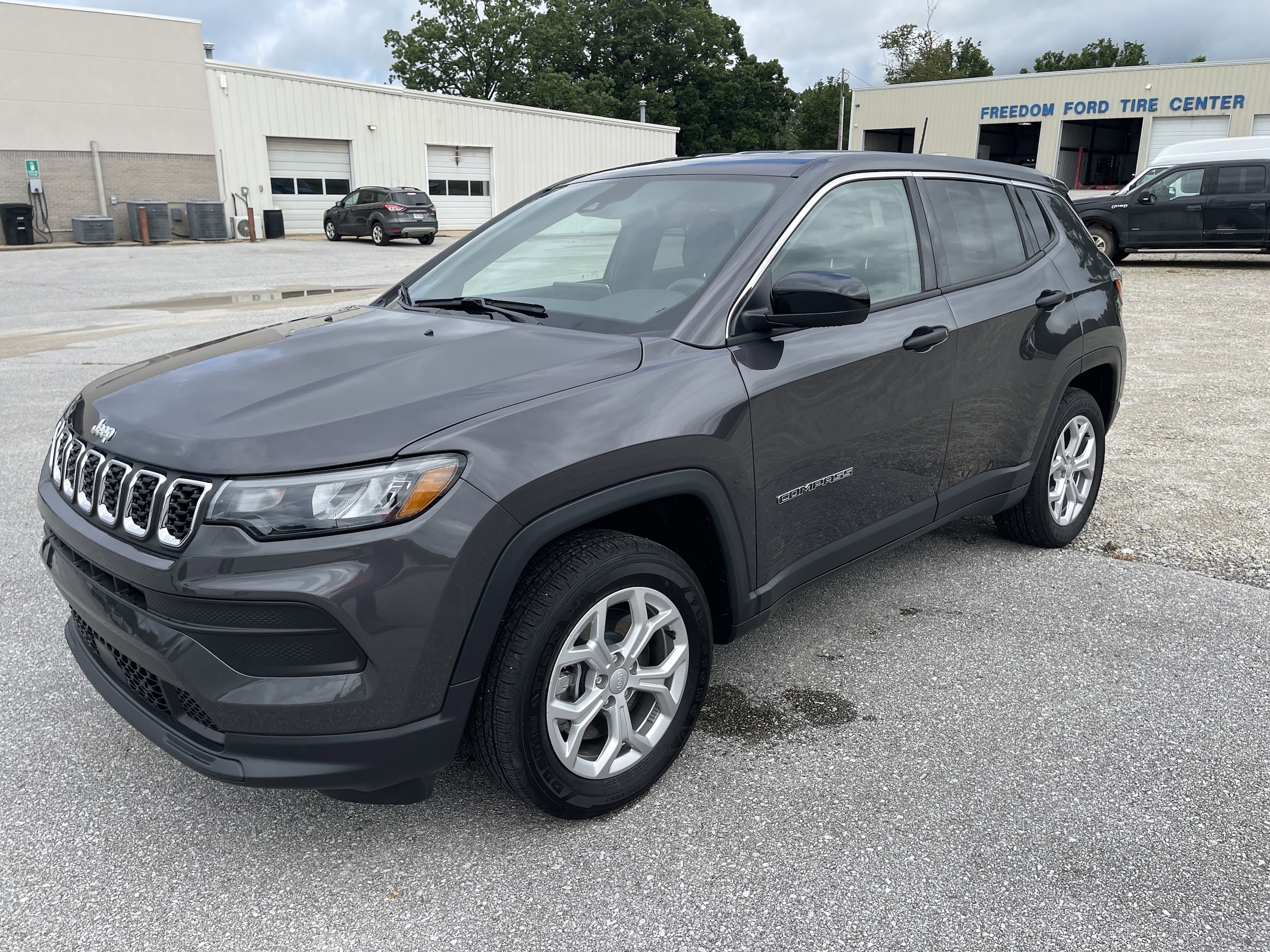 Used 2024 Jeep Compass Sport with VIN 3C4NJDAN4RT170222 for sale in Melbourne, AR